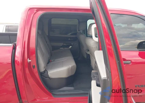 2022 Toyota Tundra Limited z USA, uszkodzony, nr VIN 5TFJA5BC7NX002350